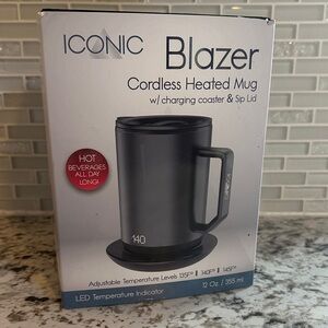 ICONIC Blazer Cordless Heated Mug